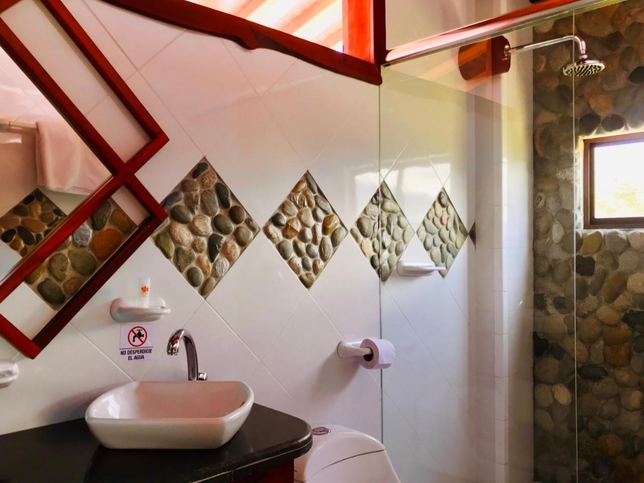 Hosteria Tierra Dorada Yantzaza Zewnętrze zdjęcie